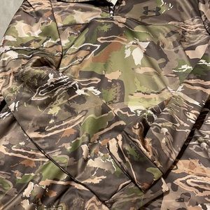 Men’s under armour pullover new without tags